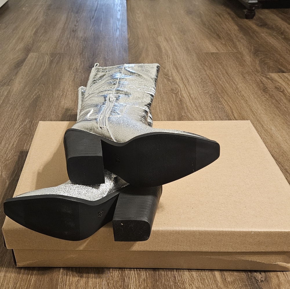 Steve Madden Seven Silver Metallic Leather Knee High Boots 7.5 - Picture 9 of 15